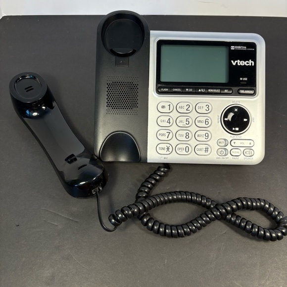 V Tech CS6649 Dect 6.0 Corded Phone Black W/Answering System - Picture 4 of 11